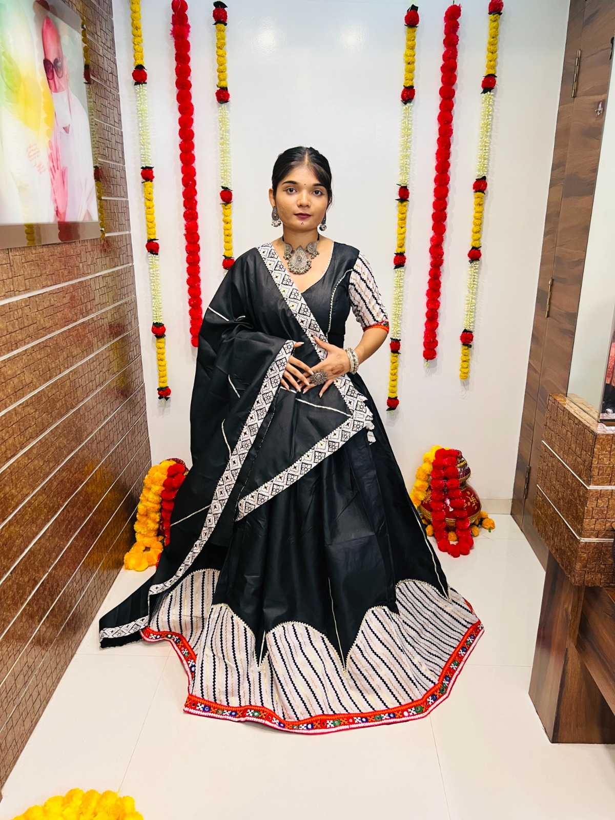 aawiya rajwadi vol 7 navratri readymade cotton silk printed lehenga choli supplier 