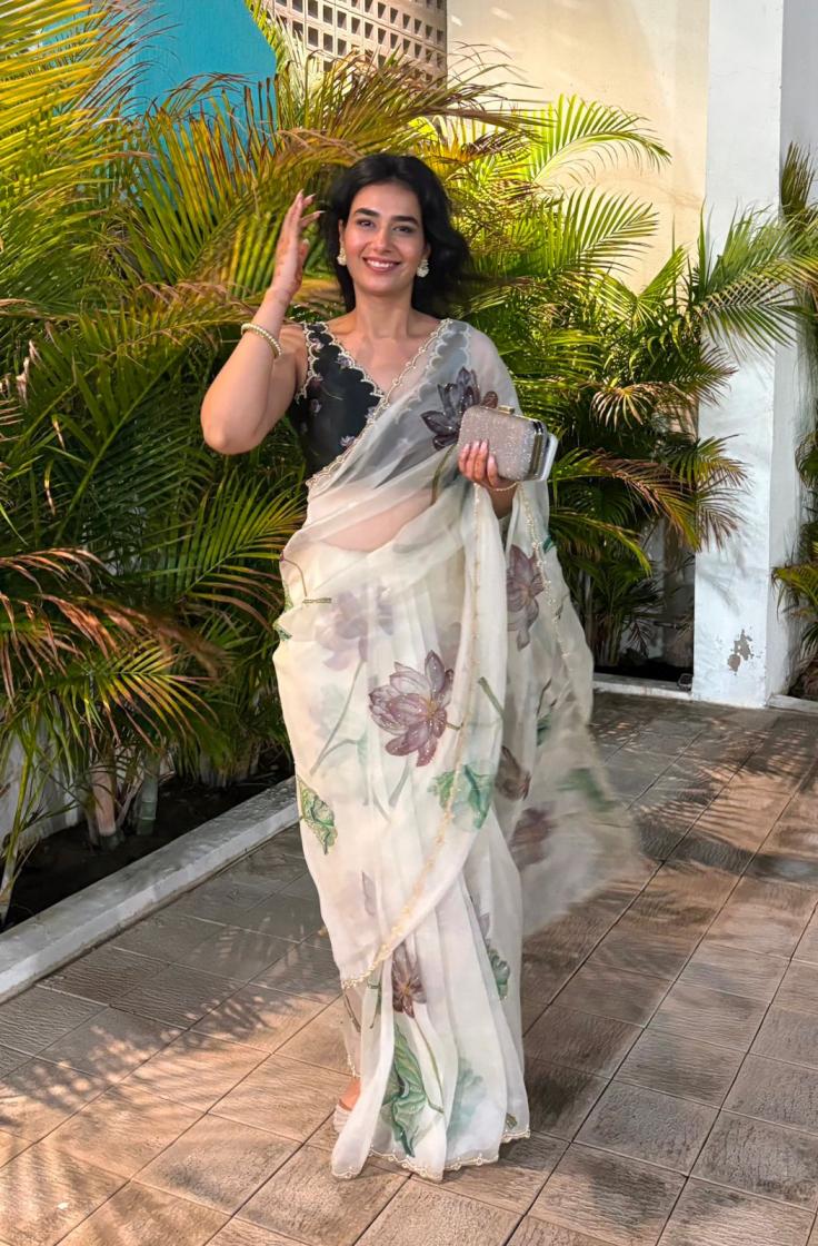 2043 ORGANZA BEAUTIFUL FLORAL PRINT CASUAL SAREE FOR WOMENS 