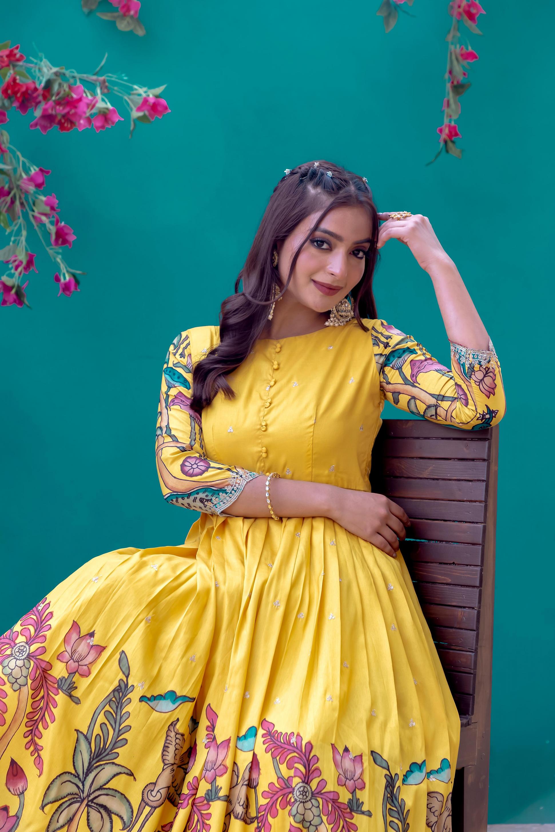 200002 POPULAR DESIGN SILK FULL STITCH BIG SIZE GOWN FOR WOMENS 