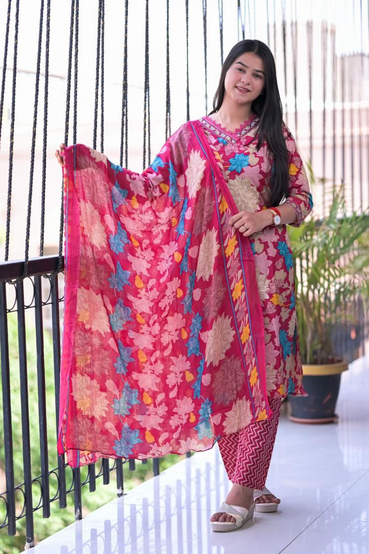 CAMBRIC WORK 3PC COTTON HIT DESIGN FULLY STITCH COMBO SUIT FOR WOMNES 