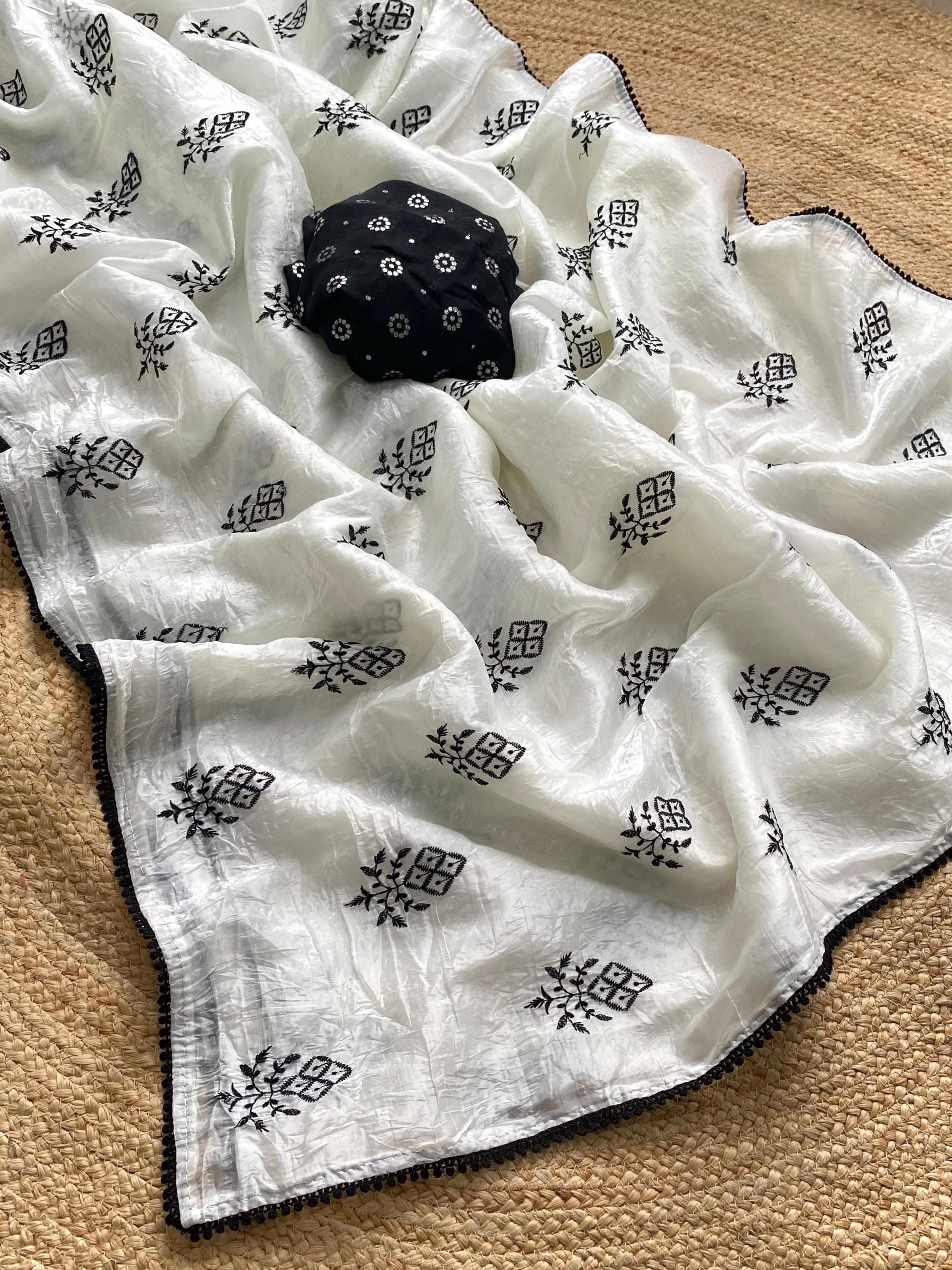 DISHA PAPER CRUSH POPULAR DESIGN SAREES EXPORTS 