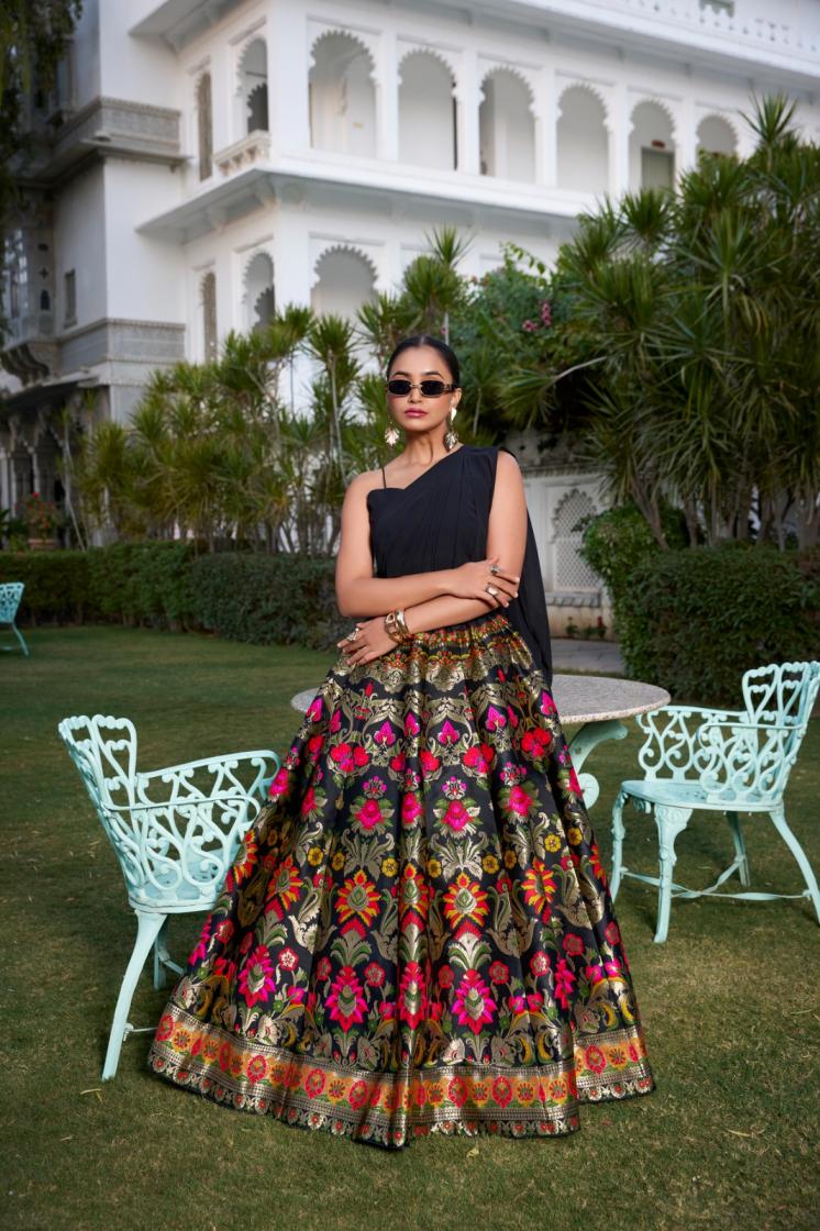 LNB2018 ADHYA HALF SAREE BANARASI SILK FULL STITCH ZARI WEAVING LEHENGAS 