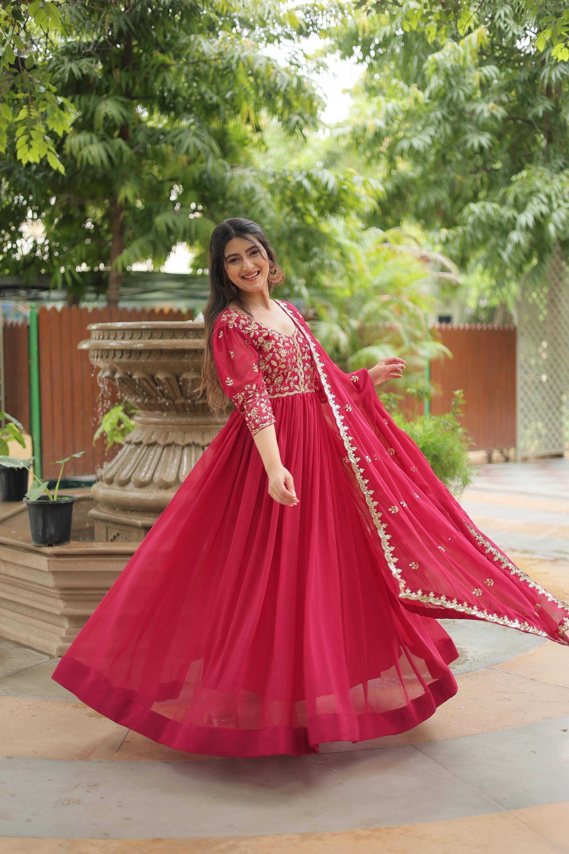 LW 9208 FAUX BLOOMING SHOP TRENDY FULL STITCH GOWN WITH DUPATTA 