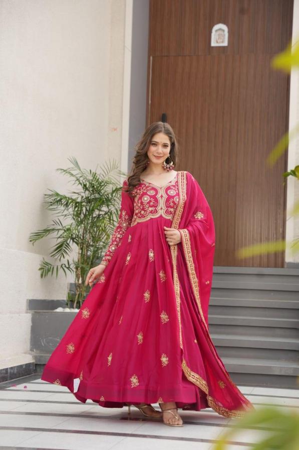 LW 9230 STAR GEORGETTE FULL STITCH ANARKALI GOWN WITH DUPATTA 