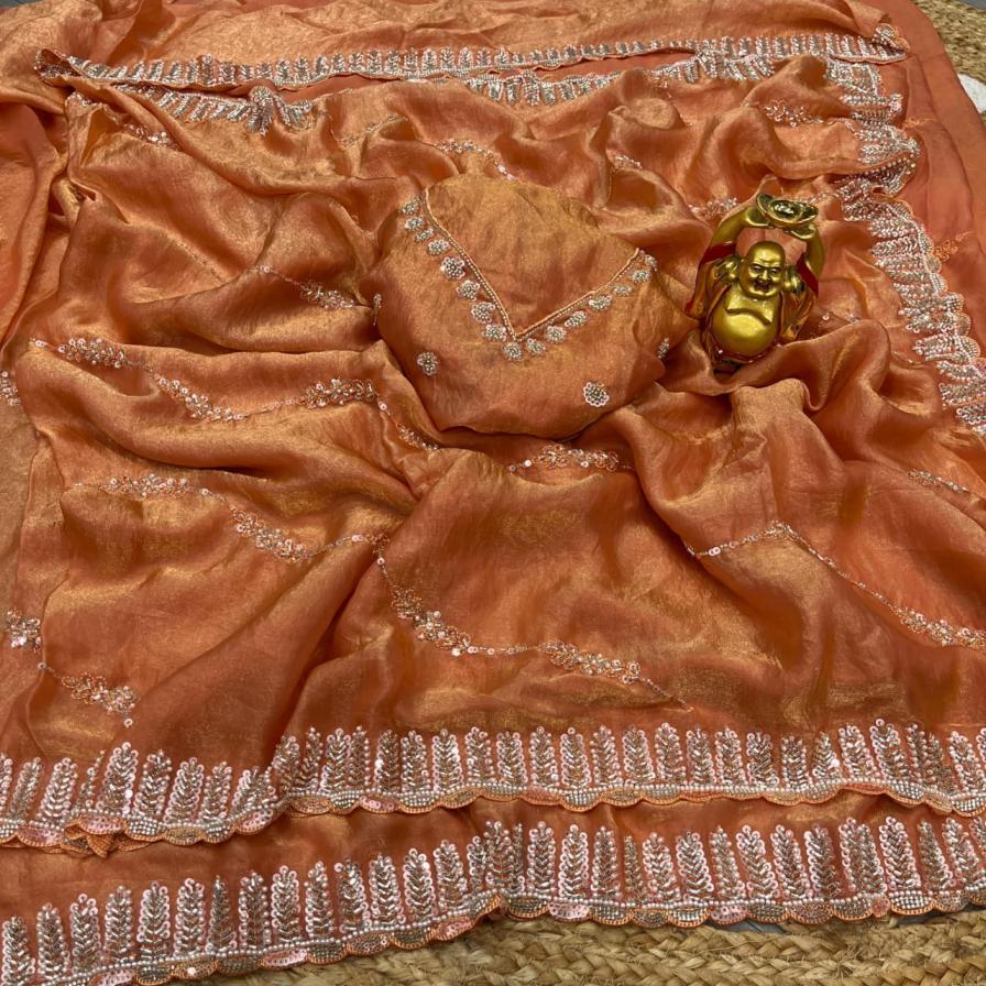 DS 715 TRADITIONAL SILK  SAREE SUPPLIER 