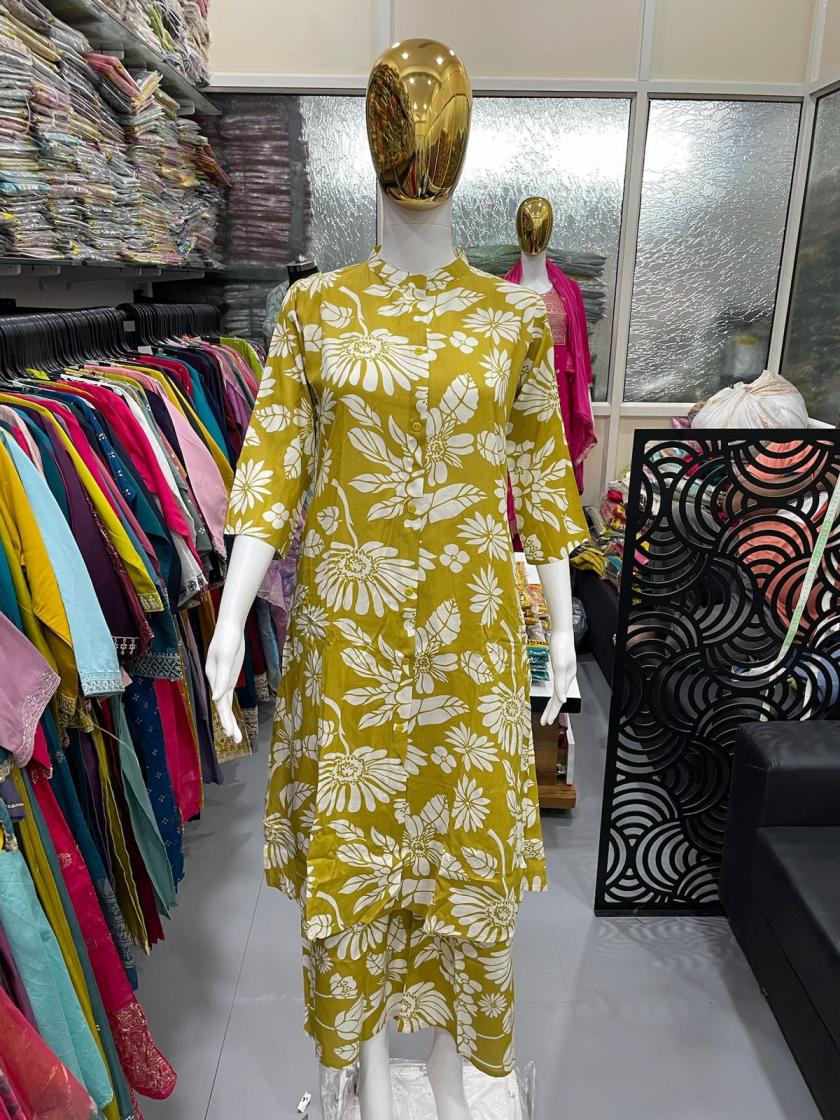 FERRARI HIT DESIGN RAYON A-LINE FULL STITCH COMBO KURTI WITH PLAZZO 