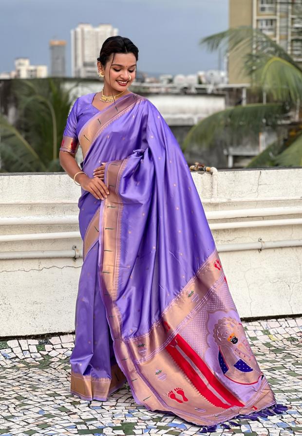 KC 173 HIT DESIGN SILK FLORAL MOTIFS WEAVES SAREE ONLINE 