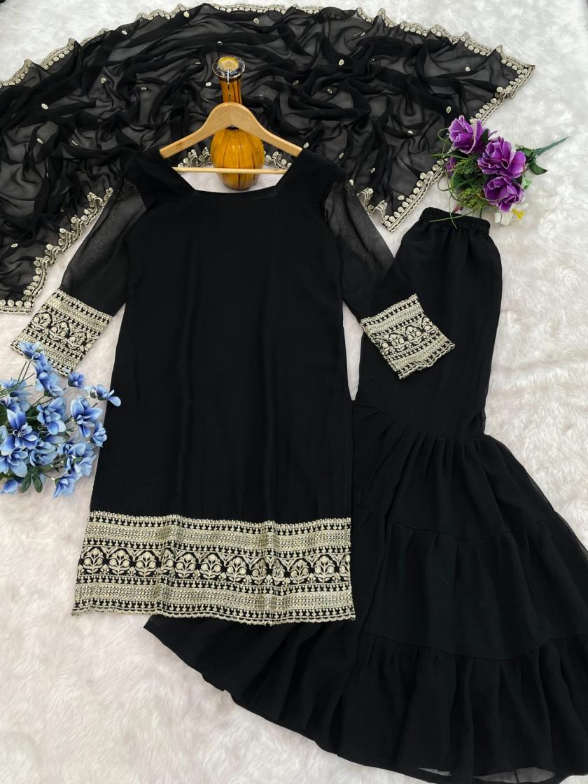 PR 9STAR FASHION FLORABEL VOL-3 HEAVY FOX GEORGETTE WITH EMBRODERY SEQUENCE  WORK FANCY DESIGNER SUITS